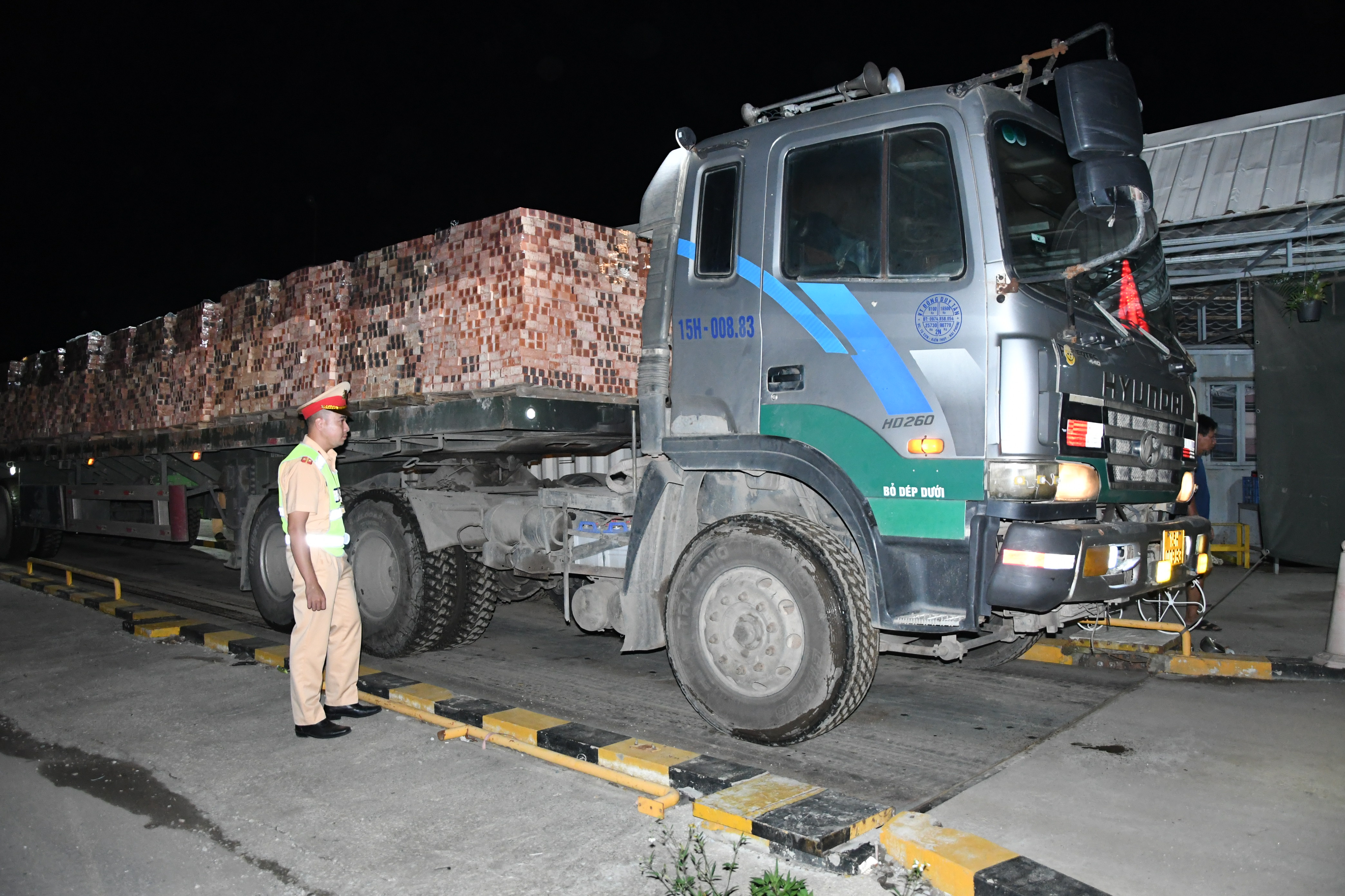 Lập 350 biên bản xử lý trường hợp vi phạm quy định về trật tự an toàn giao thông